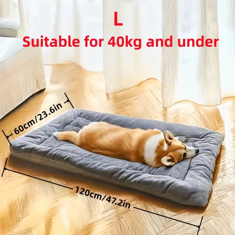 Give your dog warm, cozy rest with this Large Winter Sleeping Pad. Soft, double‑sided and stress‑relieving, it offers comfort for medium and large breeds like Golden Retrievers, keeping sleep relaxed and warm all season.