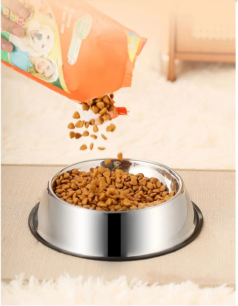 Keep your pet’s meals clean and stable with this Stainless Steel Pet Bowl. Durable, skidproof and anti‑ant, it offers safe feeding for dogs and cats, with six size options for perfect comfort at every meal.